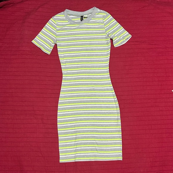h&m green striped dress | Dresses | Neon Bodycon Hm extended:315686